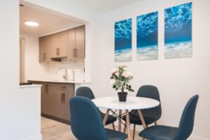 10 - 1537 Burnaby Street