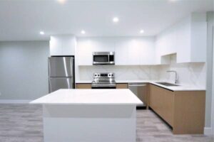 1225 Ridgewood