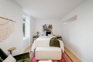 405 - 1365 W Davie Street