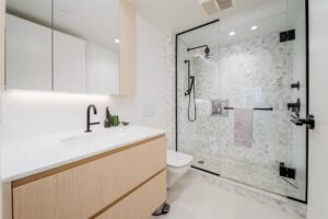405 - 1365 W Davie Street