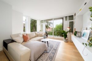 405 - 1365 W Davie Street