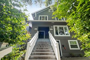 440 W 17 Th