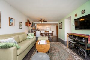 538 - 1515 W 2nd