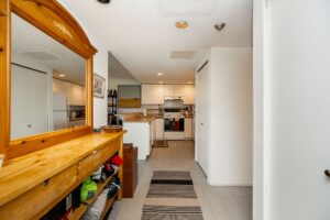 538 - 1515 W 2nd