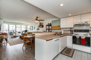 538 - 1515 W 2nd
