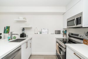 782 E 19th Avenue