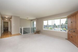 854 16th Street East