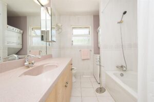 854 16th Street East