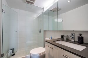 1007 - 150 E Cordova