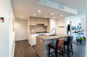 1007 - 652 Whiting Way