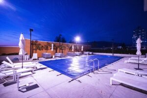 1007 - 652 Whiting Way