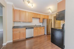 105 - 710 Seventh Avenue