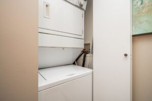 1510 - 928 Beatty Street