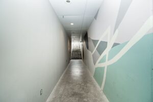 201 - 557 E Cordova