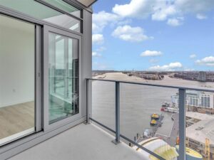 2203 - 680 Quayside