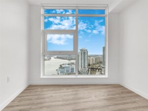 2203 - 680 Quayside