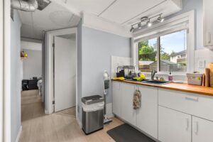 Lower - 10671 Rosecroft Crescent