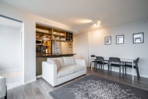 2806 - 833 Seymour Street