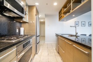 2806 - 833 Seymour Street