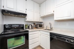 306 - 1775 W 10th Avenue