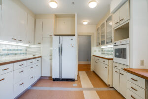 40 - 1386 Nicola Street