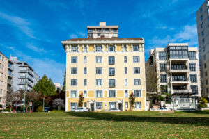 40 - 1386 Nicola Street
