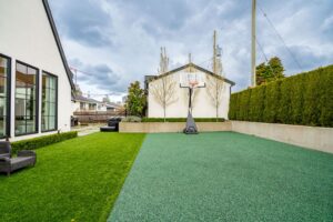 4643 Midlawn