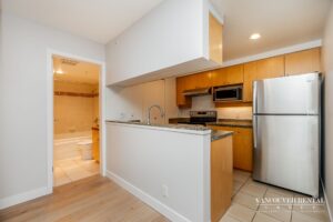 511 - 1288 Marinaside Crescent