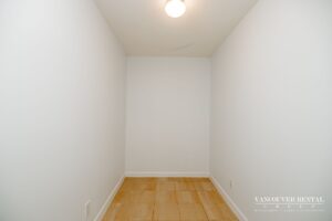 511 - 1288 Marinaside Crescent