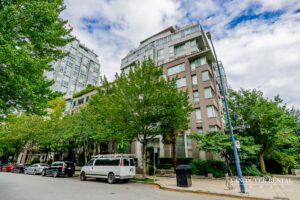 511 - 1288 Marinaside Crescent