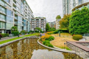 511 - 1288 Marinaside Crescent