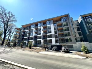 516 - 1506 Scott Crescent