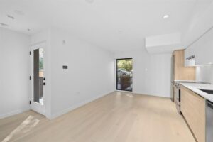 539 East 6th Avenue