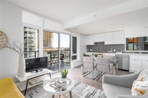 601 - 3498 Marine Way