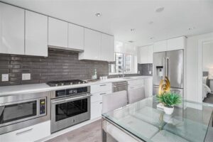 601 - 3498 Marine Way
