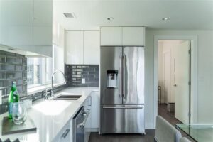 601 - 3498 Marine Way