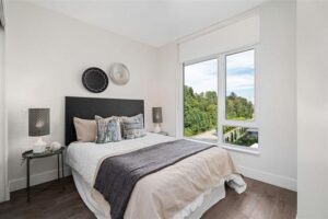 601 - 3498 Marine Way