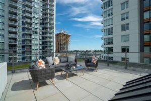 601 - 3498 Marine Way
