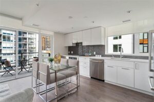 601 - 3498 Marine Way