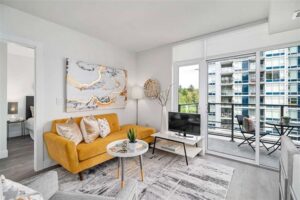 601 - 3498 Marine Way