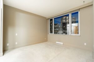 607 - 323 Jervis Street