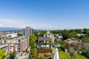 706 - 250 6th Avenue