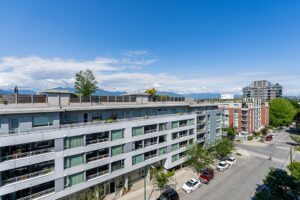 706 - 250 6th Avenue