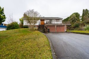 709 Roslyn Boulevard