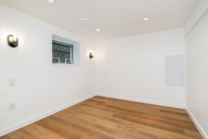 1412 East 10th