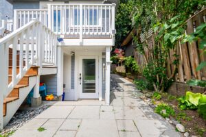 1412 East 10th