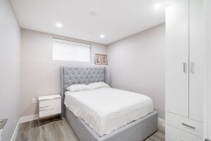 3554 W 3rd