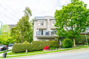 10 - 3855 Pender