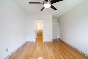 8961 Horne