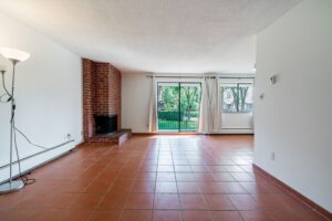 8961 Horne
